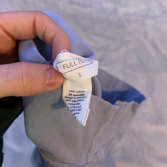 spandex, good for working out in. soft comfortable material. - Picture 3 of 3